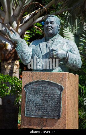 Buste de Sir Milo Boughton Butler Rawson Square Nassau New Providence Island Bahamas Banque D'Images
