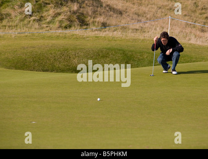 Hugh Grant Kingsbarns Golf Course - International Dunhill Banque D'Images