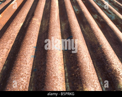 Rusty corrugated metal surface. Résumé fond texture. Banque D'Images