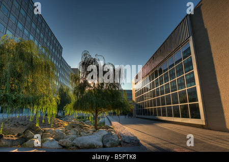 Une dynamique élevée vue sur le bâtiment 56 la douve et l'Association des anciens de Stata extérieure sur le Massachusetts Institute of Technology Campus Banque D'Images