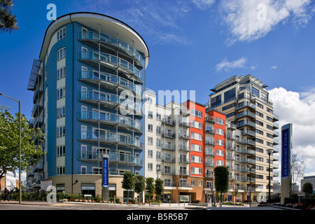 Appartements Beaufort Park à Hendon le nord de Londres sur l'ancien site de l'aérodrome de Hendon RAF Banque D'Images