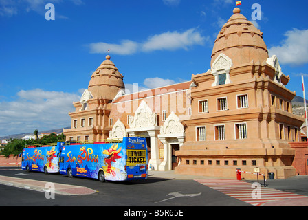 Les autobus du parc libre par porte d'entrée, le parc aquatique Siam Kingdom Theme Park, Costa Adeje, Tenerife, Canaries, Espagne Banque D'Images