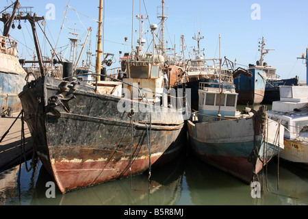 Bateaux de pêche dans le port de Nouadhibou Mauritanie Sahara Occidental Banque D'Images