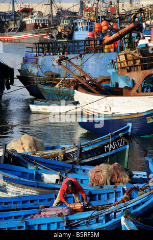 Bateaux dans le port de pêche de Port Skala Essaouira Maroc Banque D'Images