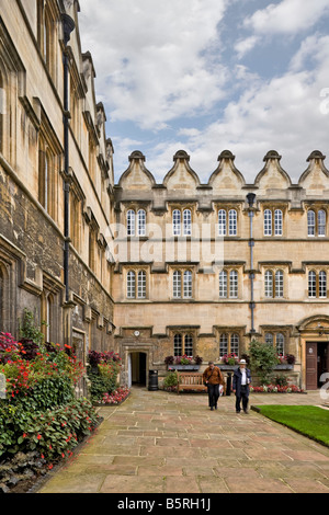 Bibliothèque Une bibliothèque médiévale Fellows au Jesus College à Oxford Banque D'Images