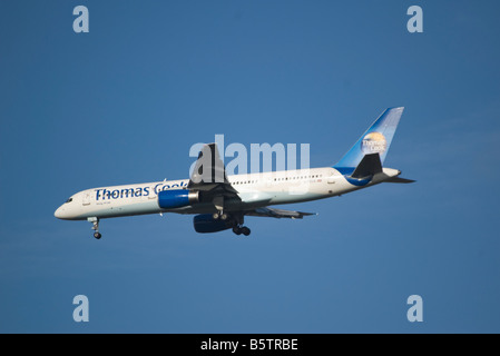 Thomas Cook 757 Boeing 200 avion FCLG G Banque D'Images