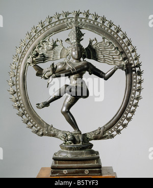 Nataraja bronze 10ème siècle chola Tamilnadu. Musée national de New Delhi Inde 56.2/1 Banque D'Images