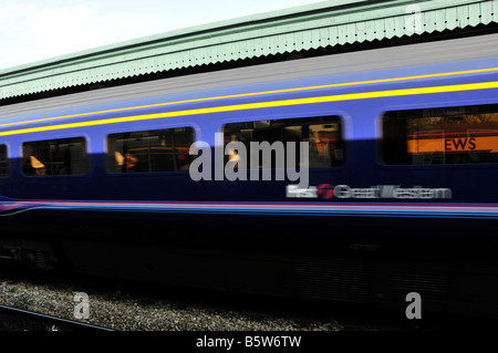 Premier grand train de l'ouest en passant par oxford station Banque D'Images