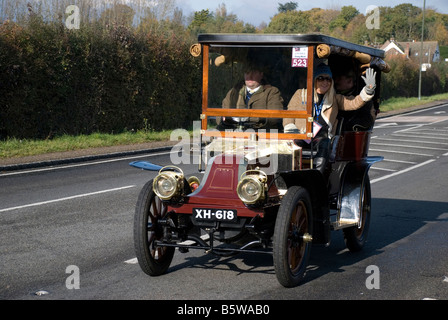 Une voiture Renault 1904 sur le vétéran annuel Londres à Brighton veteran car run 2008 Banque D'Images