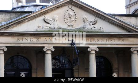 L'entrée aux bains romains de Bath, Wiltshire, Royaume-Uni. Banque D'Images