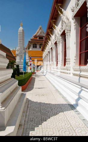 Wat Mahathat Yuwaratharangsarit Ratchaworamahawihan près de Sanam Luang à Bangkok en Thaïlande Banque D'Images