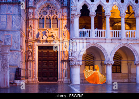 Carnaval de Venise, Italie dans la place San Marco Banque D'Images