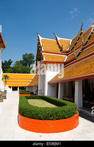 Wat Mahathat Yuwaratharangsarit Ratchaworamahawihan près de Sanam Luang à Bangkok en Thaïlande Banque D'Images