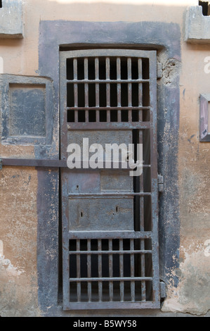 Porte de cellule de prison dans la Police nationale au sein du Musée ou Salaḥ Saladin Citadel ad-Dīn une fortification islamique médiévale au Caire Egypte Banque D'Images