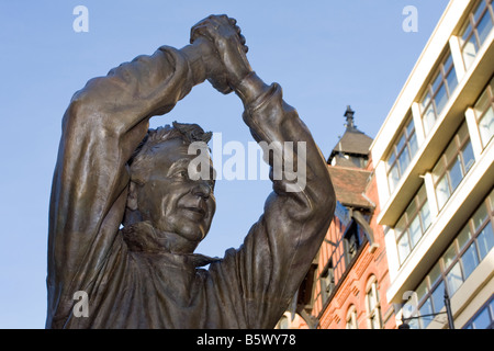 Statue de bronze de la légende de Football conçu par Brian Clough sculpture Les Johnson Banque D'Images