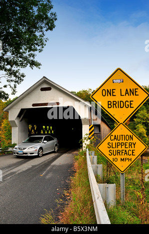 Pont couvert Dummerston, Vermont, Etats-Unis Banque D'Images