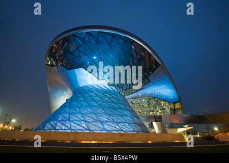 BMW World nouveau centre de distribution de Bavière Munich Banque D'Images