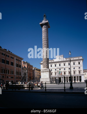 Rome : Piazza Colonna Banque D'Images
