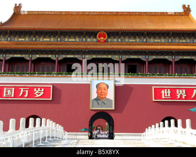La foule à l'entrée de la cité interdite, Beijing Chine Banque D'Images