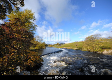 River Wharfe à Skipton, Yorkshire UK Banque D'Images