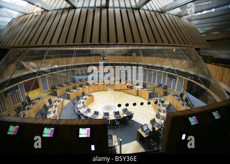 Ville de Cardiff, Pays de Galles du Sud. Le Siambr dans hémicycle Senedd, Assemblée Nationale du Pays de Galles. Banque D'Images