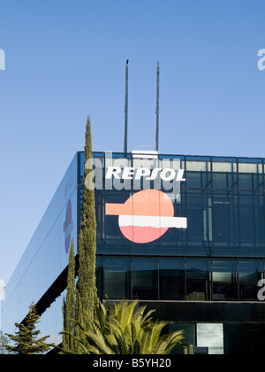 Détail de l'immeuble du siège Repsol à Madrid Banque D'Images