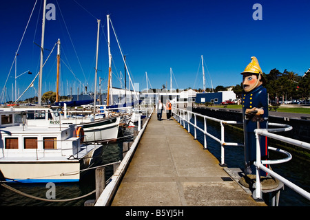 Geelong Sculptures / un bollard Sculpture sur le front de mer de Geelong. Geelong Victoria en Australie. Banque D'Images