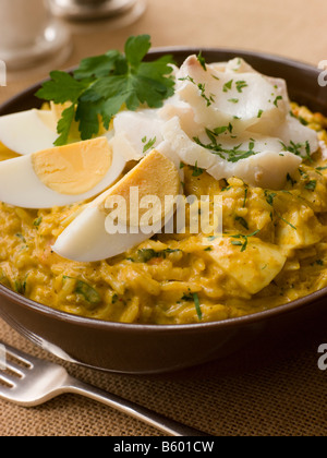 Bol de Kedgeree Haddock fumé Banque D'Images