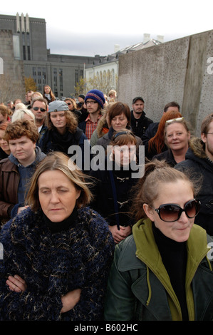 À partir de la manifestation à Reykjavik le 10 octobre Banque D'Images