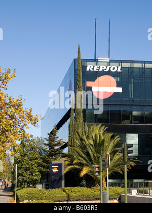 Siège de Repsol à Madrid (Espagne) Banque D'Images