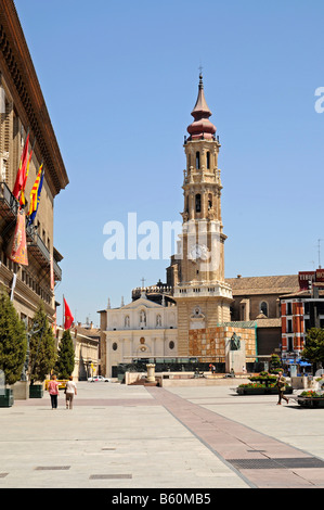 La Cathédrale de San Salvador, La Seo, de l'Hôtel de Ville, Square, Saragosse, Saragosse, Aragon, Espagne, Europe Banque D'Images