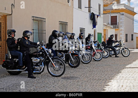 Harley Davidson, motos, motards, parking, rue, démarrer, exposition, excursion en moto, Espagne, Europe Banque D'Images