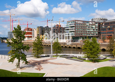 Marco Polo terrasses devant le nouveau bureau et les bâtiments résidentiels de Kaiserkai, HafenCity, Hambourg Banque D'Images