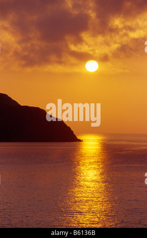 Coucher de soleil sur l''île de Telendos, Kalymnos, Grèce, Europe Banque D'Images