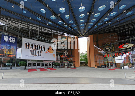 Théâtre musical et un casino sur place Potsdamer Platz à Berlin Banque D'Images