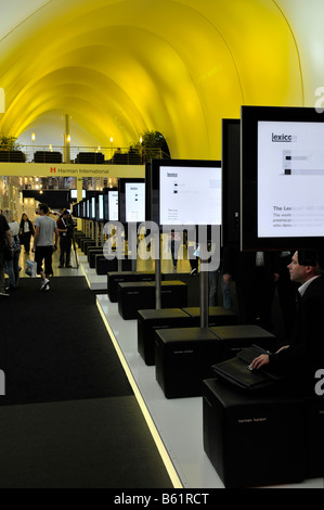 En vue d'un hall, salon de la radio internationale ifa, Berlin, Germany, Europe Banque D'Images