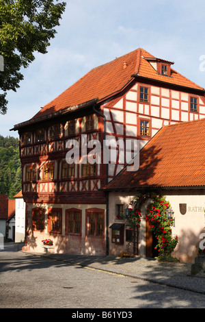 Maison à colombages, l'Hôtel de Ville, Vieille Guild Hall de Stockheim, Roehn-grabfeld, Franconia, Bavaria, Germany, Europe Banque D'Images