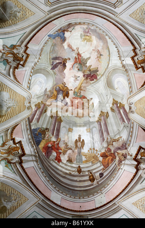 Fresque au plafond dans le fleuve Peter und Paul église située à Stoetten suis Auerberg, vue de l'intérieur, l'Allgaeu Bayerisch souabe, Bavière, Allemagne, Banque D'Images