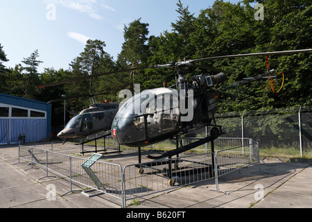 SE 3130 hélicoptère de la BGS ou Bundesgrenzschutz ou fédéral de surveillance des frontières, au point Alpha le long de l'ancien musée de la frontière Banque D'Images