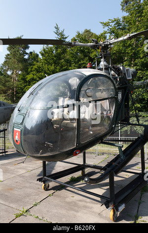 SE 3130 hélicoptère de la BGS ou Bundesgrenzschutz ou fédéral de surveillance des frontières, au point Alpha le long de l'ancien musée de la frontière Banque D'Images