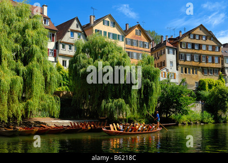 Punt sur le Neckar, Tuebingen, Bade-Wurtemberg, Allemagne, Europe Banque D'Images