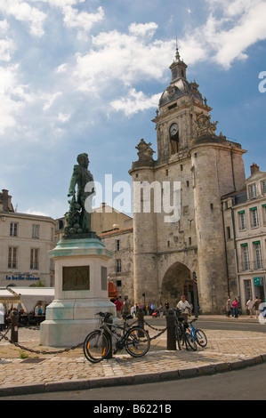 Statue de l'amiral Duperré en place de Barentin La Rochelle France Maritime Charent Banque D'Images