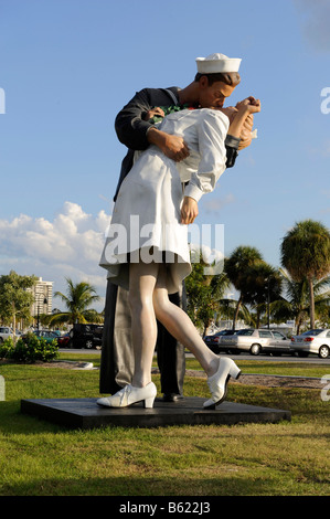 Statue appelée reddition sans conditions Sarasota Bayfront Park Banque D'Images