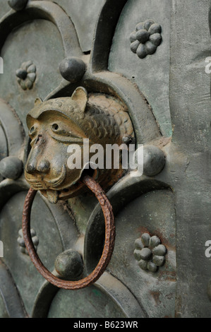 Détail de la porte d'entrée de la Basilique, la Piazza San Marco, Venise, Italie, Europe Banque D'Images