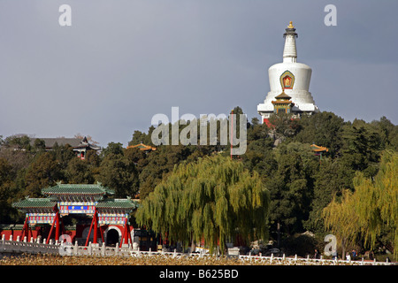 L'îlot fleuri Jade Parc Beihai plus ancien jardin impérial de Beijing Chine Banque D'Images