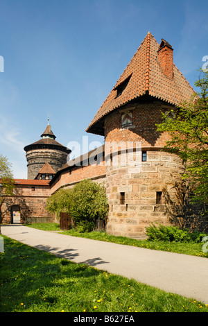 Frauentor, Mur tours fortifiées, mur de la ville, centre-ville historique, Nuremberg, Middle Franconia, Bavaria, Germany, Europe Banque D'Images