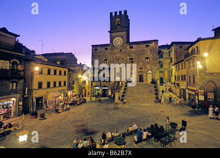 Palazzo del Popolo, de la Piazza della Repubblica, Cortona, Province d'Arezzo, Toscane, Italie, Europe Banque D'Images