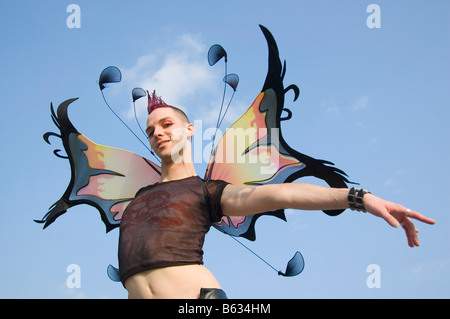 Low angle view of a gay man smiling Banque D'Images