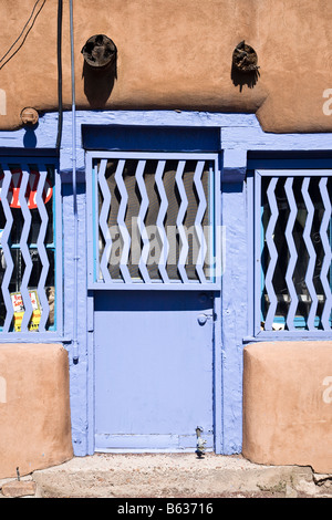 Porte de lilas, Santa Fe, New Mexico, USA Banque D'Images