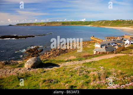 Paysage de falaises Sennan Cove Cornwall England UK Grande-Bretagne Banque D'Images